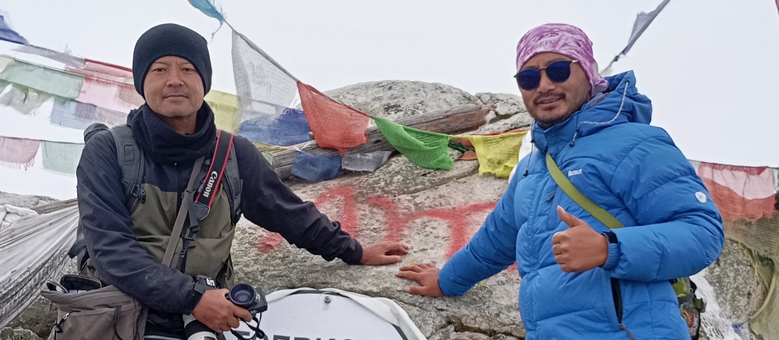 ネパールの山岳風景